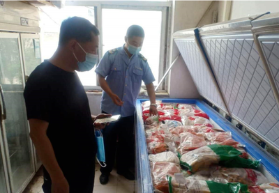 五臺食品安全大檢查 批發市場貼封條，筑牢食用農產品防線